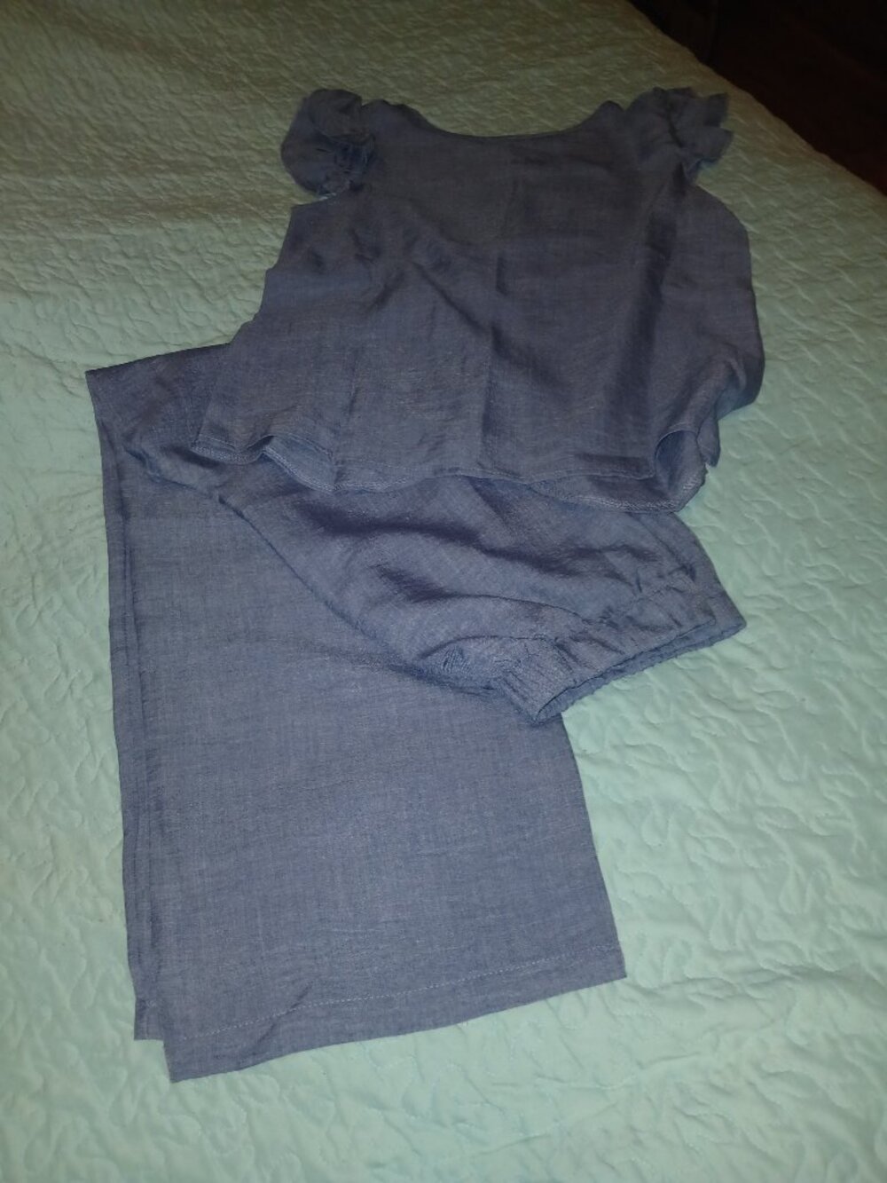 Pant suit - Picture 2 of 3